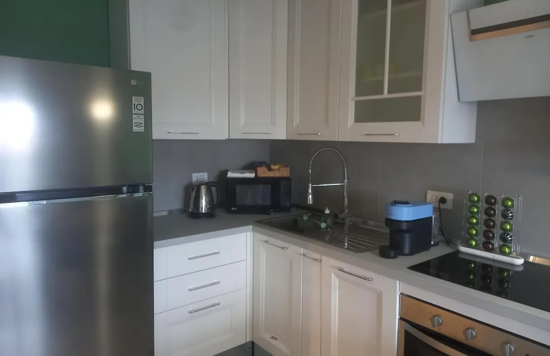 HOME SUITE HOME Porta romana Ssubway to ICE HOCKEY venue S-GIULIA FREE PARKING GARAGE - CON PARCHEGGIO INCLUSO nuovo con 2 camere da letto e due bagni - new apartament with 2 bdrooms 2 bathrooms- jellow SUBWAY METRO gialla Porta Romana 3 stops to Duo-1